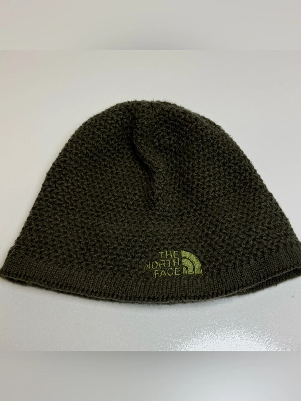 The North Face Beanie Hat Dark Green Unisex Adults Solid One Size Logo Warm Knit